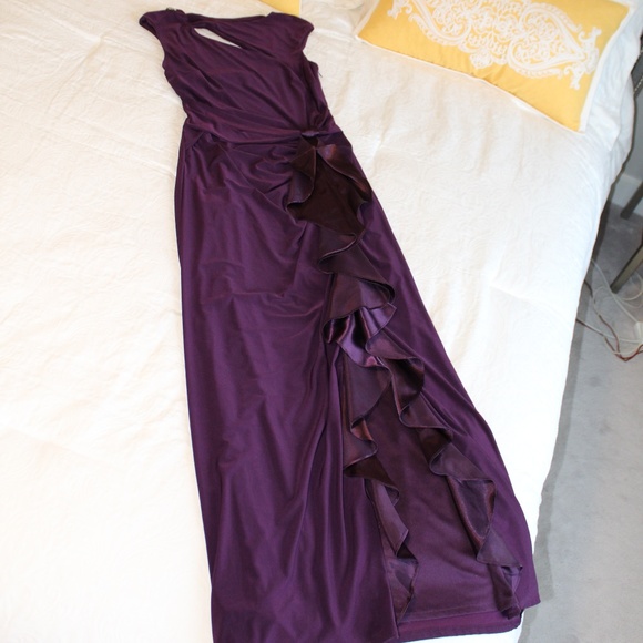 Sale! Betsy & Adam Gown - Picture 1 of 4
